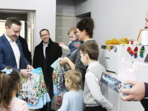 Подарки от депутата