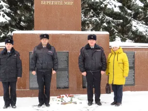 Сотрудники Лукояновской полиции приняли участие в акции, посвященной Дню Героев Отечества